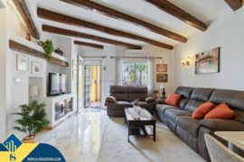 Apartamentas su terasa, Alicante provincijoje, Torrevieja mieste. 3 kambariai | 60 m² | 300 metrų ik