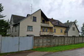 Komercinis pastatas 800 kv m su 54 aru ,prie Piniava k.Panevezio r