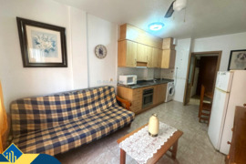Apartamentas su terasa, Alicante provincijoje, Torrevieja mieste. 2 kambariai | 53 m² | 500 metrų ik