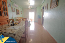 Apartamentas su terasa, Alicante provincijoje, Torrevieja mieste, Playa del Cura rajone. 3 kambariai
