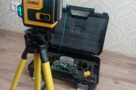 Lazeris dewalt 360 laipsniu