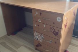 Rašomas stalas