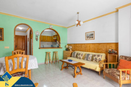 Apartamentas su terasa, Alicante provincijoje, Torrevieja mieste. 3 kambariai | 93 m² | 500 metrų ik