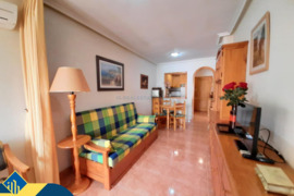 Apartamentas su terasa, Alicante provincijoje, Torrevieja mieste. 2 kambariai | 52 m² | 450 metrų ik