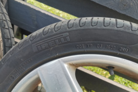 Parduodami lieti ratlankiai su padangom  audi 225/45 R17