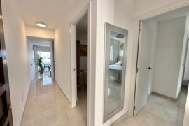 Po KAPITALINIO REMONTO modernus 2 miegamųjų 2 vonių apartamentai La Cala de Mijas — vos 500 m iki pa