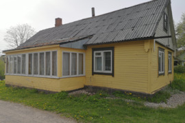 Gyvenamasis namas Utenos r., Leliūnų mstl