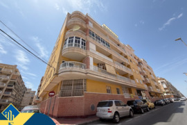 Apartamentas su terasa, Alicante provincijoje, Torrevieja mieste. 4 kambariai | 76 m² | 650 metrų ik