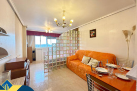 Studija su bendru baseinu, Alicante provincijoje, Torrevieja mieste. 1 kambarys | 48 m² | 900 metrų 