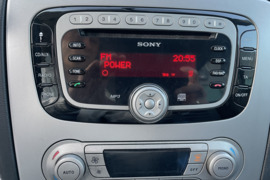 Ford Focus Sony magnetolą (CD/MP3, AUX, radijas, su kodu)