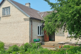 Namas Vilniaus r. sav., Nemenčinė, Piliakalnio g.