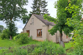 Biržų rajone Gavėniškio kaime parduodamas namas