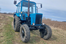Mtz 82, Traktoriai