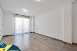 Penthouse apartamentas su terasa, Alicante provincijoje, Torrevieja mieste. 4 kambariai | 100 m² | 5