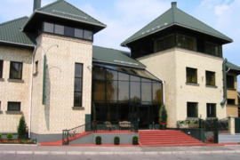Nuomojamas Restoranas prie Veikiančio viešbučio