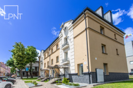 Parduodamas jaukus ir šiltas 3 kambarių butas renovuotame name, miesto centre