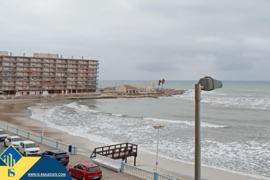 Apartamentas su terasa, Alicante provincijoje, Torrevieja mieste, Playa de los Locos rajone. 4 kamba