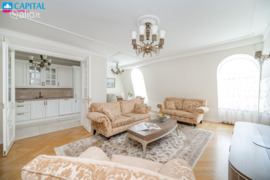 4 kamb. butas Vilnius, Senamiestis, Gedimino pr.