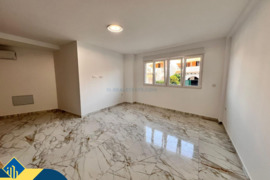 Renovuotas apartamentas su bendru baseinu, Alicante provincijoje, Torrevieja mieste, Playa de los Lo