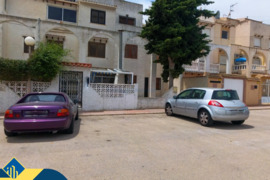 Bungalas skirtas renovacijai, Alicante provincijoje, Torrevieja mieste. 4 kambariai | 207 m² | 900 m