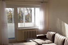 2-jų kamb. buto Klaipėdos g. nuoma (renovuotas namas), be gyvūnų.