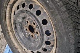 Ratlankiai su padangomis naudoti Avensis