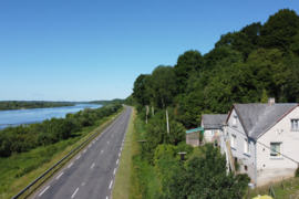 PARDUODAMA SODYBA PRIE NEMUNO