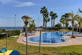 Duplex penthouse apartamentas su bendru baseinu, Alicante provincijoje, Orihuela Costa mieste. 3 kam