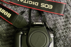 Canon eos 1100d
