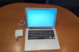 Apple MacBook Air: i5, 13,3