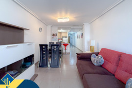 Apartamentas su terasa, Alicante provincijoje, Torrevieja mieste. 3 kambariai | 80 m² | 650 metrų ik