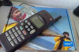 Nokia 1610 su dezute veikianti nauja baterija