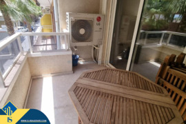Dalinai renovuotas apartamentas su terasa, Alicante provincijoje, Torrevieja mieste, Playa del Cura 