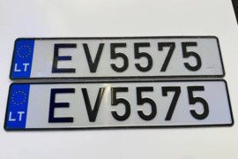 Parduodami valstybiniai numeriai EV5575 be vyčio