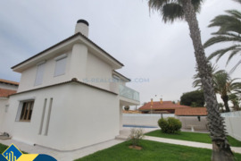 Vila su privačiu baseinu, Alicante provincijoje, Orihuela Costa mieste. 4 kambariai | 156 m² | 300 m