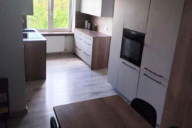 Klaipėdoje, Debreceno gatvėje, parduodamas, buvęs 3kambarių butas perplanuotas į 4k butą.