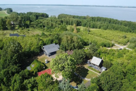  IŠSKIRTINĖ SODYBA LAZDIJU R. PRIE EŽERO