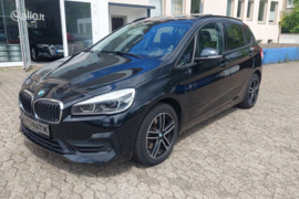 BMW 225