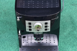 Delonghi Magnifica kavos aparatas