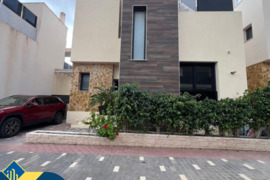 Vila su privačiu baseinu, Alicante provincijoje, Orihuela Costa mieste. 4 kambariai | 193 m² | 1 kil