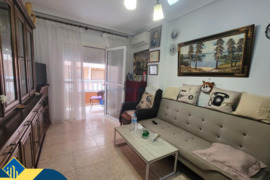 Apartamentas su terasa, Alicante provincijoje, Torrevieja mieste. 3 kambariai | 61 m² | 950 metrų ik