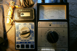 1988 m voltometras ir multimetras rinkinys