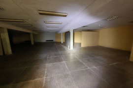 Patalpos Mažeikiuose prekybai, gamybai, sandėliavimui, mikrorajono prekybos centre Ąžuolas