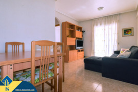 Apartamentas su terasa, Alicante provincijoje, Torrevieja mieste. 3 kambariai | 63 m² | 900 metrų ik