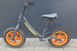 Parduodu balansinį dviratuką BERG BIKY€