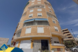 Apartamentas su terasa, Alicante provincijoje, Torrevieja mieste, Playa del Acequión rajone. 4 kamba