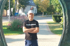 Ieskau papildomo darbo