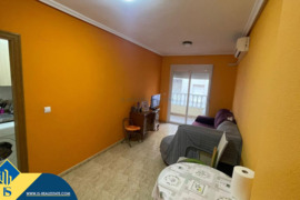 Apartamentas su terasa, Alicante provincijoje, Torrevieja mieste. 3 kambariai | 80 m² | 450 metrų ik