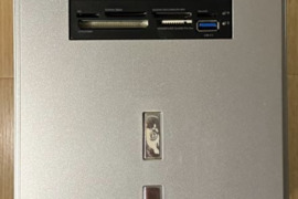 Stacionarus kompiuteris Intel Core i7 su monitoriais