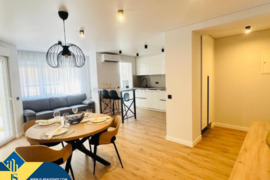 Renovuotas apartamentas su terasa, Alicante provincijoje, Torrevieja mieste, Playa del Cura rajone. 
